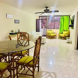  Apartamento Edificio Maratea 704 El Rodadero Colombia